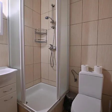 Konukevi U Daniela 3*